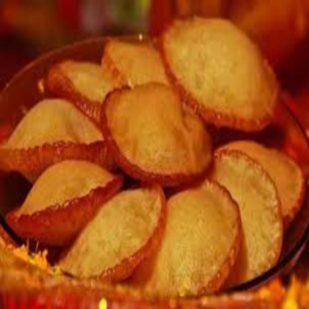 তেলের পিঠা (সাদিয়া আফরিন)- প্রতি পিস
